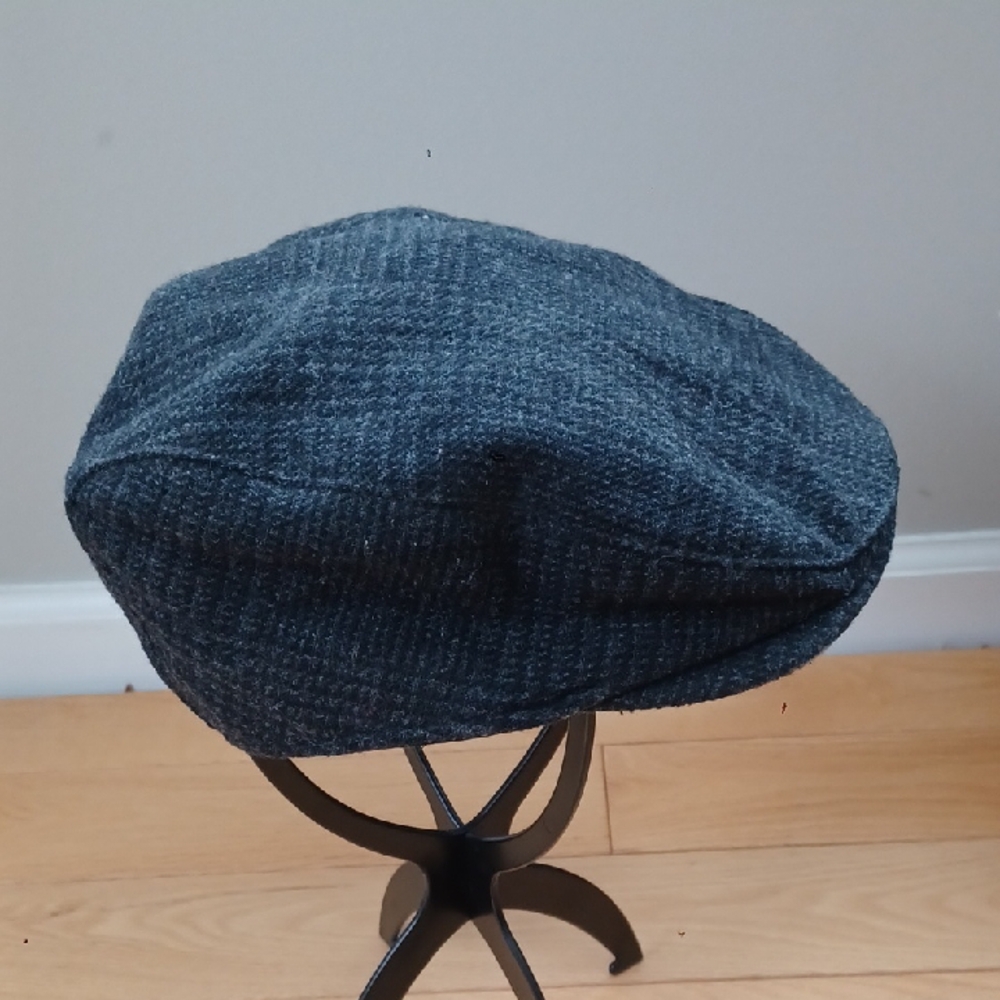 Kids Stylish Black & Gray Tweed-look  Cap